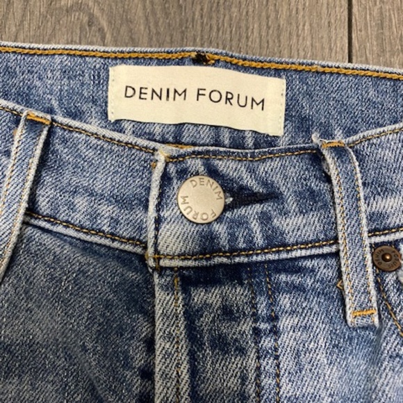 Aritzia Blue Straight Leg Jeans - Picture 3 of 12